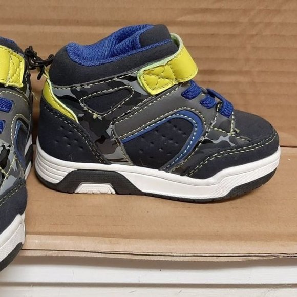 Toddler Size 5 High Tops - Picture 1 of 3